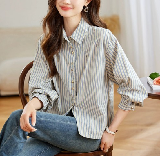 SAHINER 여성 봄가을 스트라이프 루즈핏 카라 버튼 긴팔 셔츠 BCS19